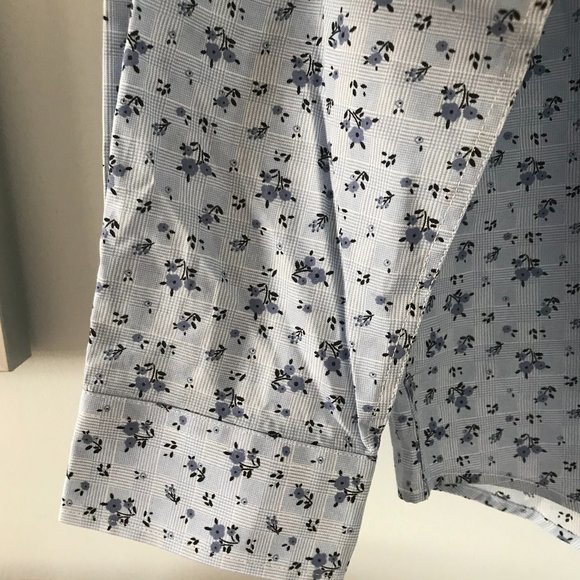 Kenneth Cole Floral Button-Up Shirt (NWT) - Picture 13 of 14